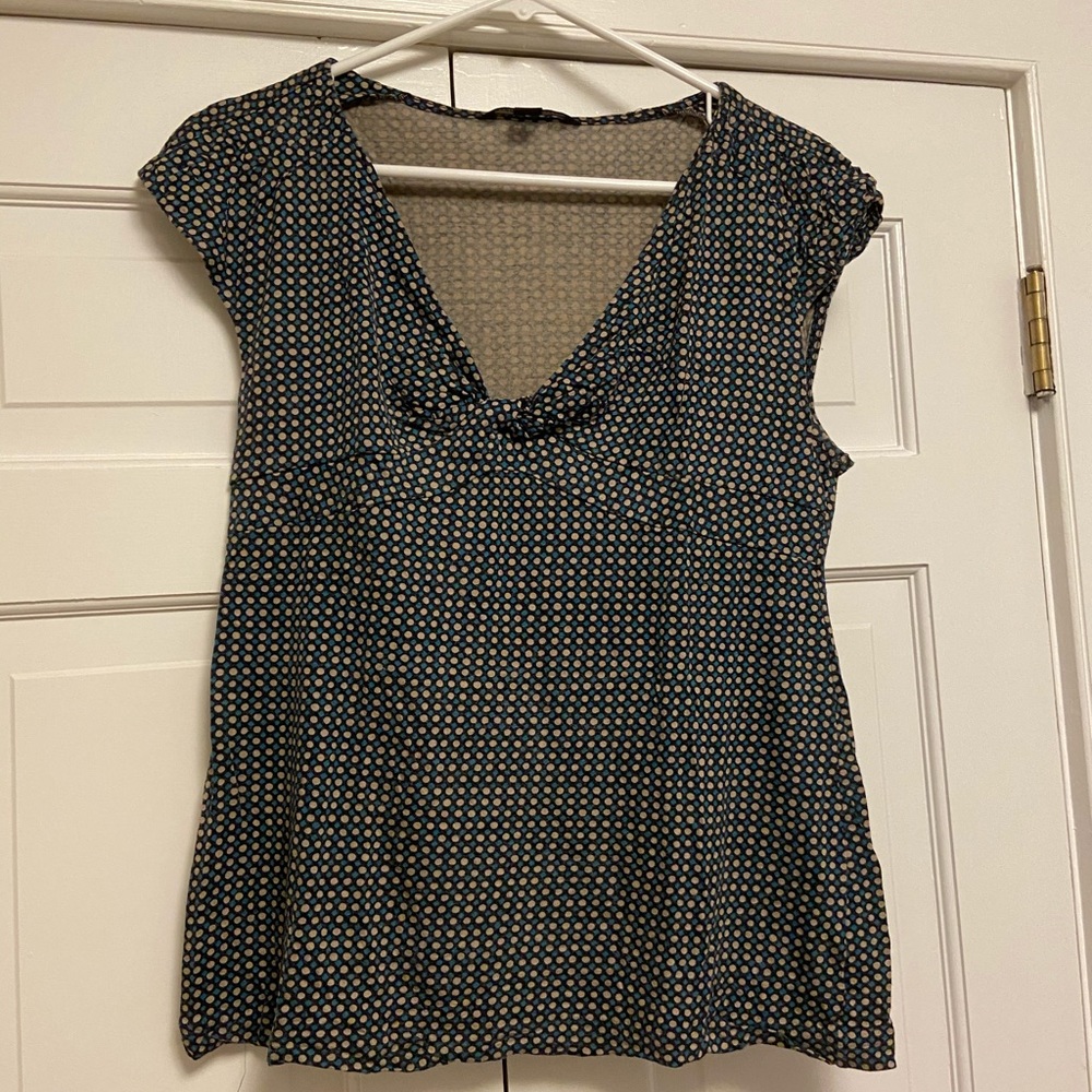 Banana Republic sleeves blouse